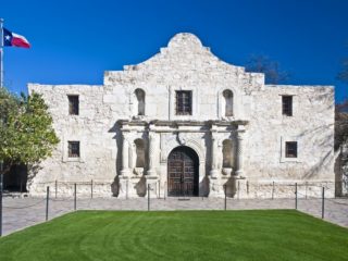 bigstock Historic Alamo San Antonio Tex 2730988 1024x686 1