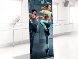 retractable banner stands